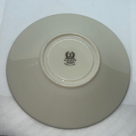 LENOX HOLIDAY FOOTED TEACUP AND SAUCER VINTAGE CHINA HOLLY & BERRIES - Picture 6 of 12